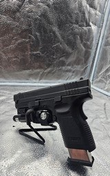 SPRINGFIELD ARMORY xd 45 acp .45 ACP - 2 of 4