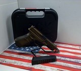 Glock G17 - 1 of 7
