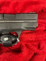 SMITH & WESSON M&P 40 Shield .40 CALIBER - 3 of 6