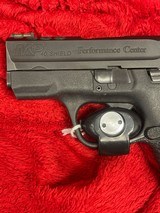 SMITH & WESSON M&P 40 Shield .40 CALIBER - 5 of 6