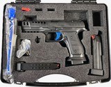 WALTHER Q5 MATCH - 1 of 6