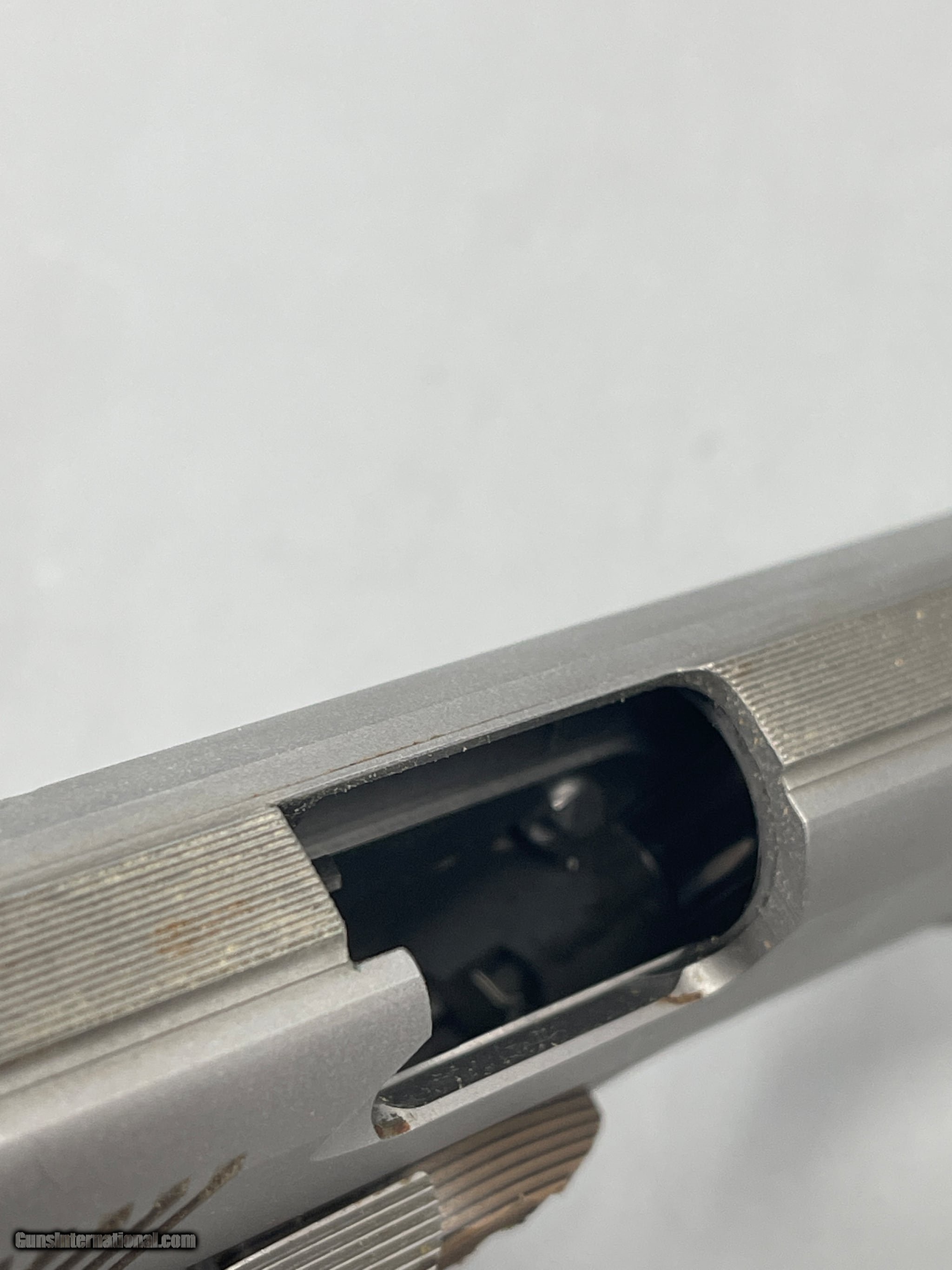 DAN WESSON FIREARMS SPECIALIST