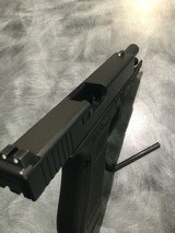 Glock G22 Gen 4 - 2 of 4