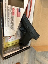 SMITH & WESSON M &P 9 SHIELD - 4 of 4