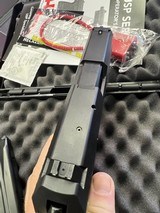 HECKLER & KOCH USP45C - 3 of 3