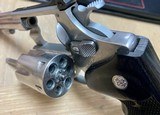 SMITH & WESSON 63 No Dash Stainless Steel w/Laminate Grips .22 LR - 4 of 7