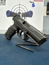 HECKLER & KOCH VP9 - 2 of 3