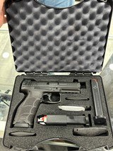 HECKLER & KOCH VP9 - 3 of 3