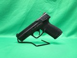 SMITH & WESSON M&P M2.0 COMPACT - 2 of 6