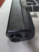 GLOCK G21 Gen3 w/4 Mags .45 ACP - 2 of 5