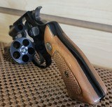SMITH & WESSON 37 CHIEF SPECIAL .38 SPL - 2 of 3