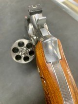 SMITH & WESSON 686-3 - 3 of 3