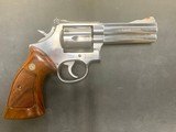 SMITH & WESSON 686-3 - 2 of 3
