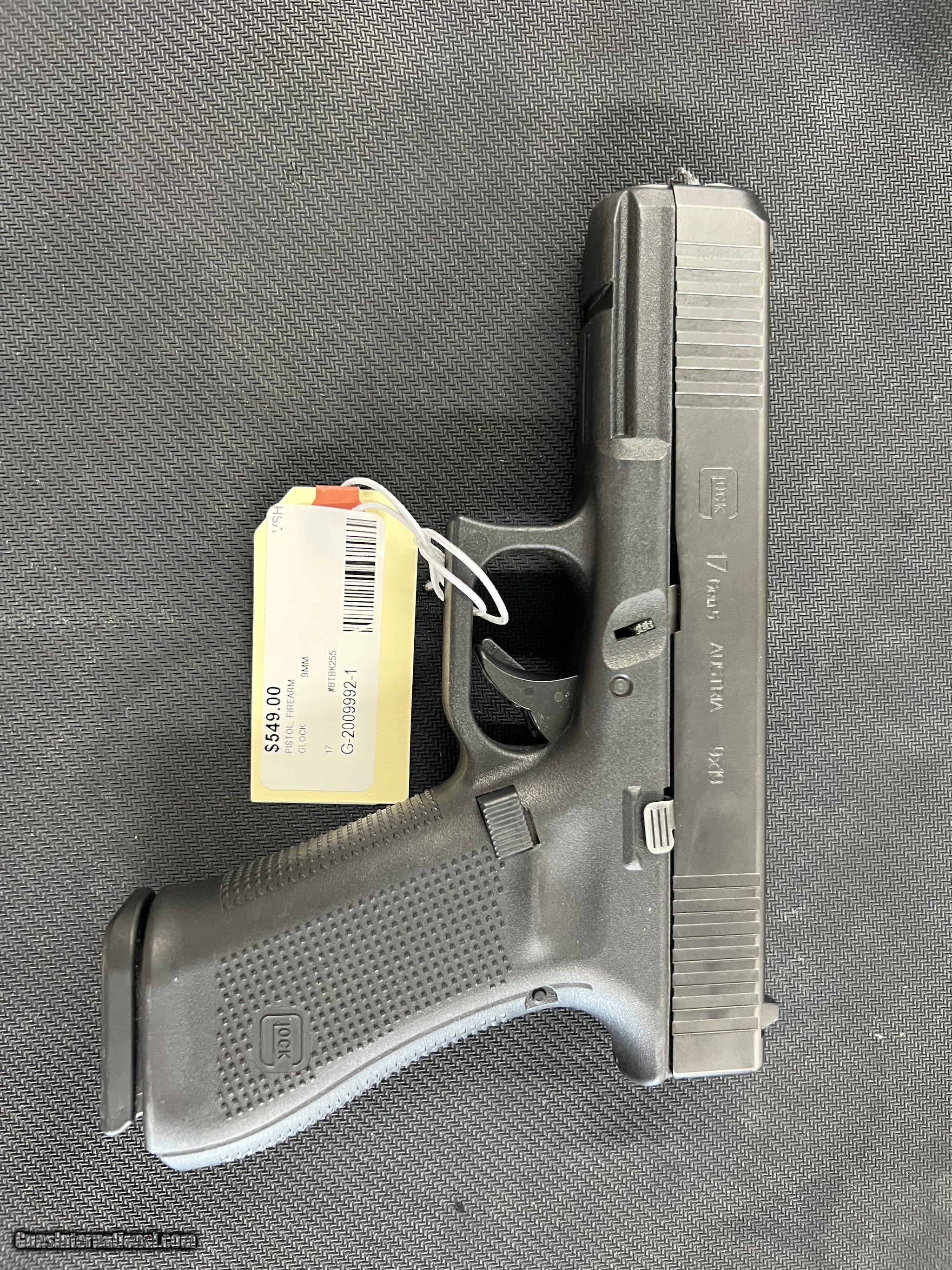 GLOCK 17 - G17 Gen5 9mm Luger Pistol