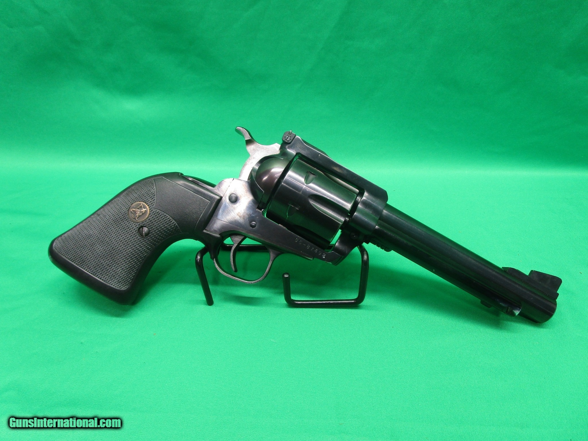 RUGER NEW MODEL SUPER BLACK HAWK .44 MAGNUM