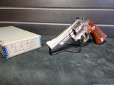 SMITH & WESSON 19-4 - 1 of 8