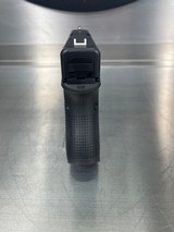 GLOCK 27 Gen 4 .40 S&W - 3 of 6