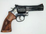 SMITH & WESSON 586 CLASSIC .357 MAG - 2 of 2