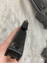 GLOCK 22 .40 S&W - 5 of 6