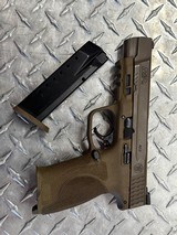 SMITH & WESSON M&P 40 M2.0 .40 S&W - 1 of 4