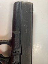 GLOCK 22 .40 S&W - 2 of 7