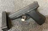 GLOCK GLOCK 19 9MM LUGER (9X19 PARA) - 1 of 6