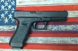 GLOCK G22 .40 S&W - 2 of 7