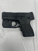 SMITH & WESSON M&P 9 Shield M2.0 *MA Compliant - 1 of 7