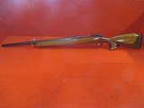 WINCHESTER Model 70 Deluxe (Engraved Stock) .243 WIN - 4 of 7