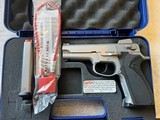 SMITH & WESSON 5906 9MM LUGER (9X19 PARA) - 1 of 6