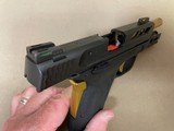 SMITH & WESSON M&P 380 SHIELD EZ PERFORMANCE CENTER M2.0 - 7 of 7
