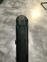 GLOCK G17 GEN 5 9MM LUGER (9X19 PARA) - 1 of 4