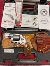 SMITH & WESSON 686 PERFORMANCE CENTER MODEL 357/38 - 2 of 4