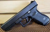 GLOCK G22 .40 S&W - 3 of 4