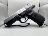 SMITH & WESSON SW40VE .40 S&W - 2 of 7