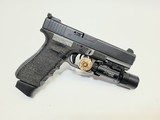 GLOCK G17 Custom 9MM LUGER (9X19 PARA) - 1 of 3