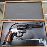 SMITH & WESSON 10-5 38 SPECIAL CTG
