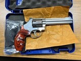 SMITH & WESSON MODEL 686-6 .357 MAG - 1 of 4