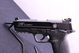 SMITH & WESSON M&P M2.0 COMPACT .22 LR - 2 of 7