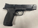 SMITH & WESSON M&P40 PRO SERIES - 2 of 8