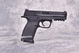 SMITH & WESSON M&P 40 .40 S&W - 2 of 3