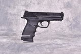 SMITH & WESSON M&P 40 .40 S&W - 2 of 3