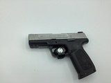 SMITH & WESSON SD40 VE .40 S&W - 1 of 3