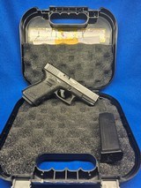 GLOCK G23 GEN3 .40 S&W - 1 of 2
