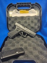 GLOCK G23 GEN3 .40 S&W - 1 of 3