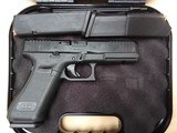 GLOCK GLOCK 17 GEN 5 9MM LUGER (9X19 PARA) - 1 of 3