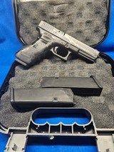 GLOCK G22 GEN3 .40 S&W - 1 of 3