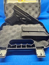 GLOCK G22 GEN3 .40 S&W - 1 of 3