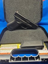 GLOCK G23 GEN3 .40 S&W - 1 of 3