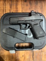 GLOCK 19 GEN 5 9MM LUGER (9X19 PARA) - 1 of 3